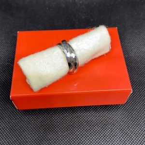 Rare HTF James Avery Hammered Trinity Wedding Band
